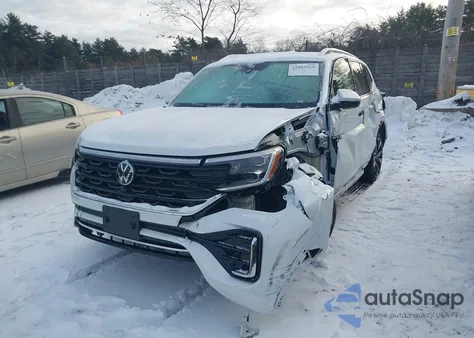 2025 Volkswagen Atlas 2.0T Sel Premium R-Line from USA, damaged, VIN 1V2FR2CA7SC503296